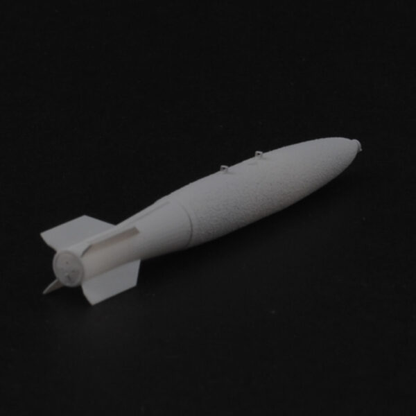 Mk-83 + BSU-85 (con protección térmica) - 1:32