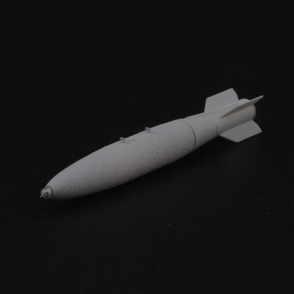 Mk-83 + BSU-85 (con protección térmica) - 1:32