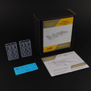 1205.jpg Triple Ejector Rack, set de 4 - 1:48