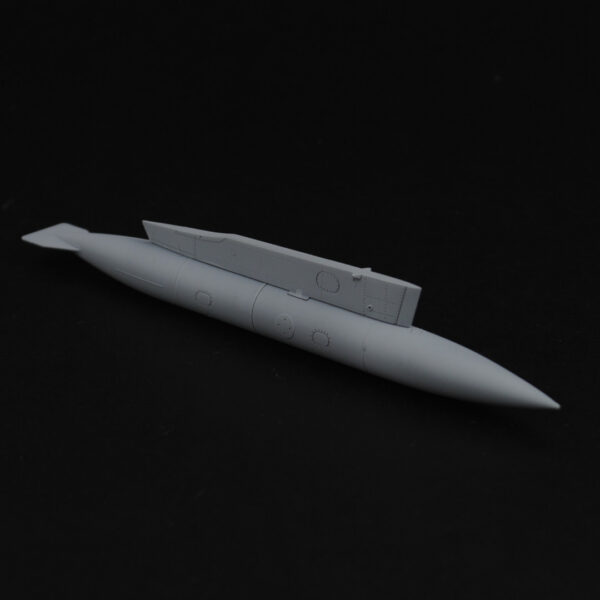 RP-825 (1100 lts.) + CRP-37 - 1:32