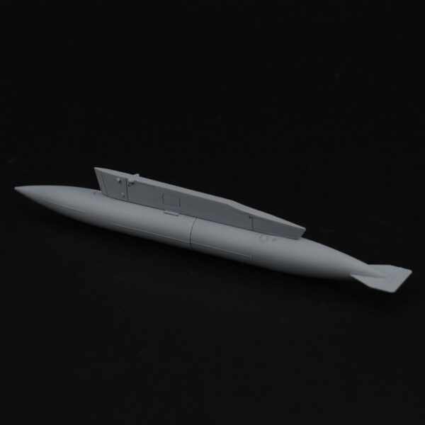 RP-825 (1100 lts.) + CRP-37 - 1:32