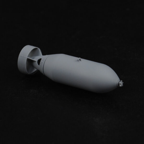 M.C. 1000 lbs. con cola No. 37 Mk.I - 1:32