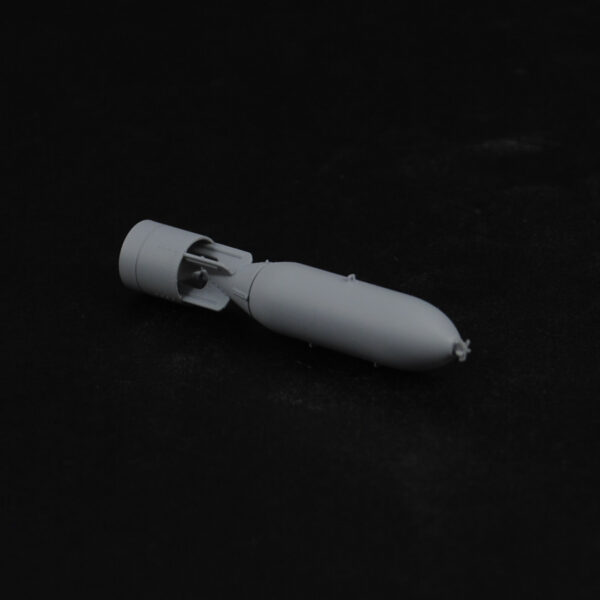 M.C. 500 lbs. con cola No. 2 Mk.I - 1:32