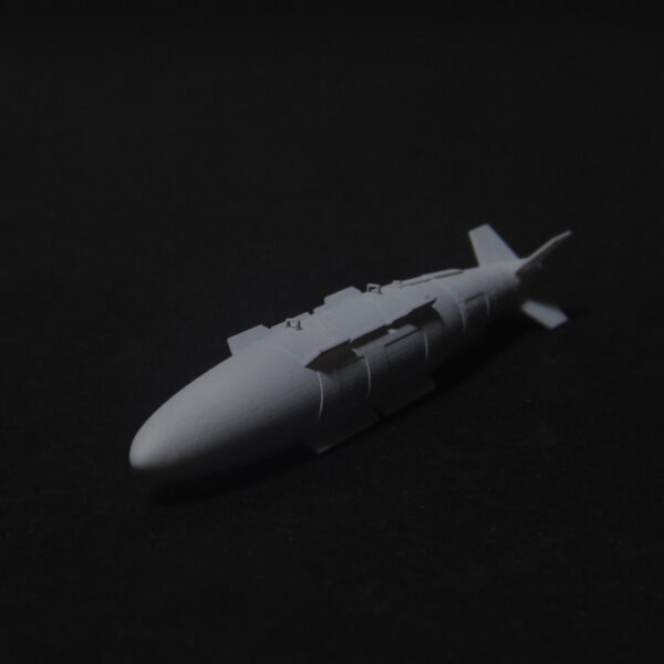 290.jpg GBU-31 JDAM (MK-84) - 1:32
